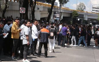 Simulacro Nacional afuera del centro comercial Mitikah/ Jesús Quintanar