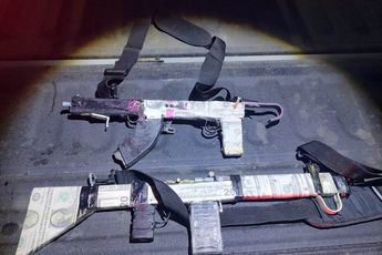 Armas largas aseguradas a los detenidos. | Cortesía