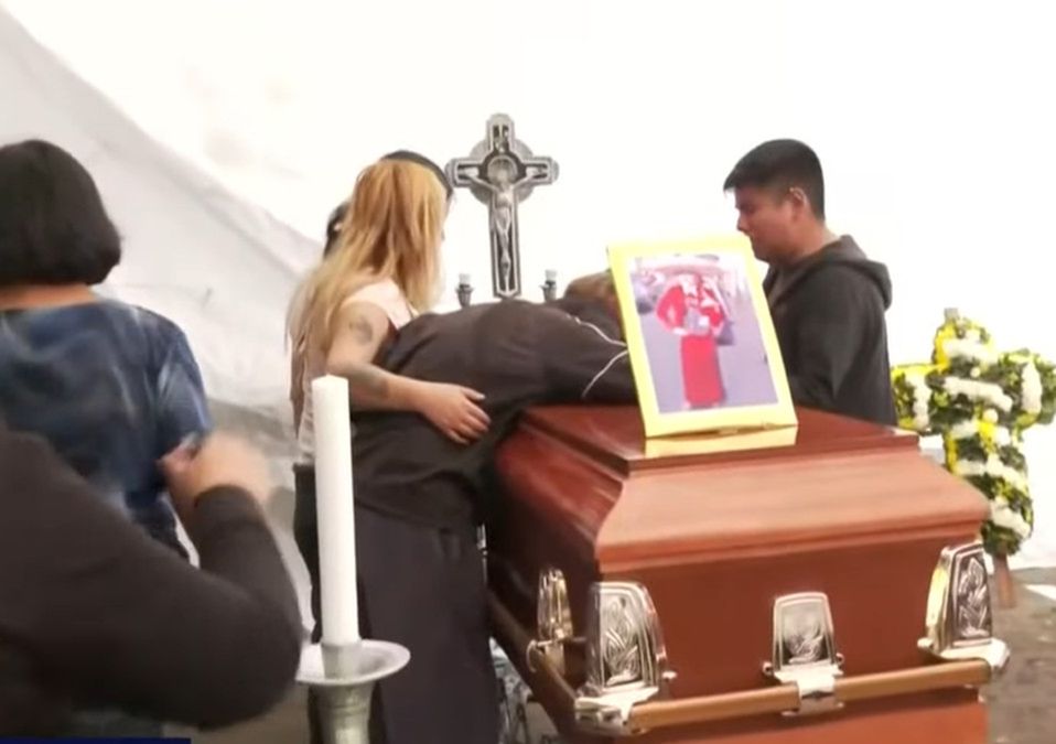 Tiffany tenía 17 años de edad y era hija de otra víctima de la explosión en Iztapalapa. | Telediario