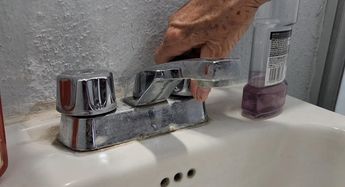 Los ciudadanos ni siquiera tienen agua para lavarse las manos / Pablo Núñez