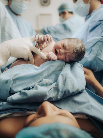 El proyecto contempla integrar atención médica y psicológica para las mujeres que sean recibidas. | Pexels