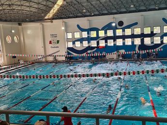 El Centro Acuático es una instalación pública emblemática de Saltillo que ofrece clases de natación.