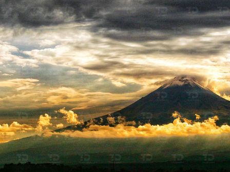 El semáforo de alerta volcánica del Popocatépetl está en Amarillo Fase 2 HOY 11 de junio 2025 / Andrés Lobato