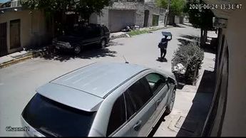 Vecinos de Ampliación Fuentes del Sur en Torreón exhiben a delincuente tras nuevos videos de seguridad