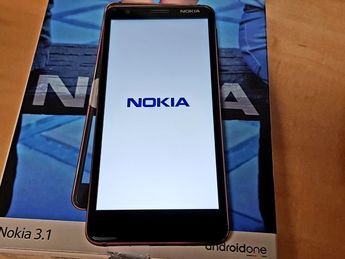 Nokia 3.1: un teléfono barato con características de lujo

 