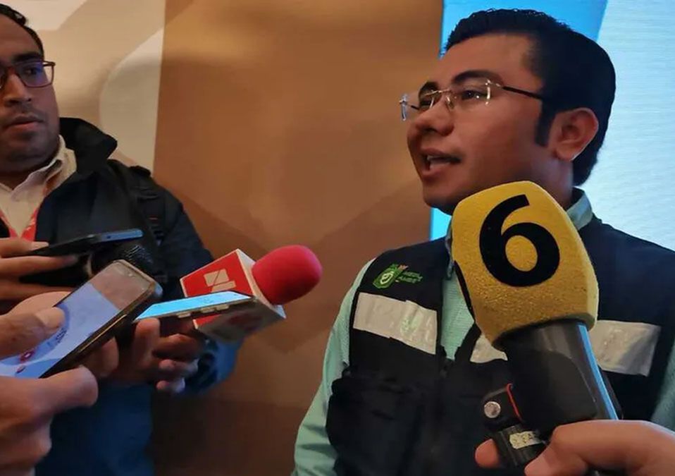 Medio Ambiente tomará medidas sobre refinería en NL tras reunión en CdMX