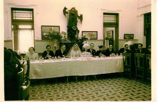 Recepción de la boda de María Luisa Martínez y Carlos Finck, en la casa de Isauro Martínez. Fondo fotográfico: Familia Martínez