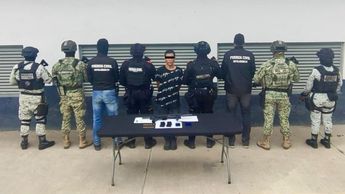 Le decomisaron un arma larga abastecida. | Foto: Cortesía