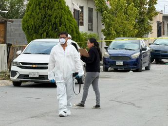 El cuerpo fue llevado al Servicio Médico Forense para realizar los estudios que permitan establecer la causa de muerte. | Jesús Villegas