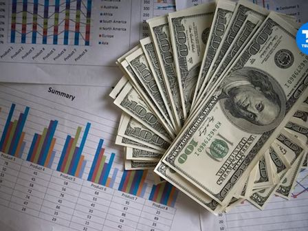 El peso ha presentado resistencia frente al dólar / Freepik.