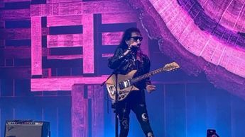 Alex Lora durante el concierto de La Leyenda en Monterrey. | Tadeo Gómez