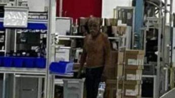 Julio Cesar Flores Méndez de Linares, Nuevo León, fue visto en una fábrica días antes | Especial