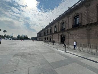 Operativo de seguridad en la Explanada de los Héroes / Mayte Villasana