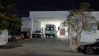 El joven fue trasladado a una clínica de la Cruz Verde para su mejor atención. | Javier León