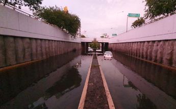 Inundación en López Mateos, Zapopan / Juan Carlos Munguía