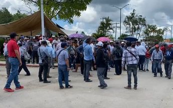 Comunidades de Altamirano mantienen Altamirano mantienen bloqueadas las tres entradas y salidas/ Especial