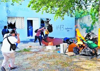 El caso de la desaparición de los normalistas de Ayotzinapa no se ha esclarecido totalmente. | Archivo