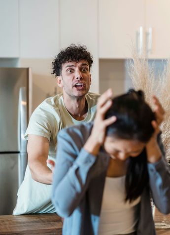 La iniciativa plantea modificar tres ordenamientos para fortalecer la protección jurídica de las mujeres. \ Pexels