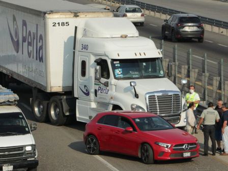 La autopista México-Puebla suele registrar accidentes de forma habitual por la afluencia de autos / Es Imagen