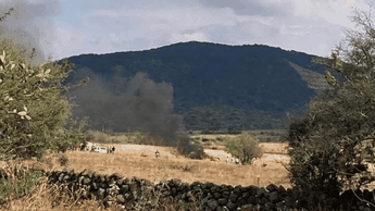 Equipos de emergencia y personal de rescate acudieron al sitio para atender a los heridos reportados por el siniestro. | Foto: Cortesía
