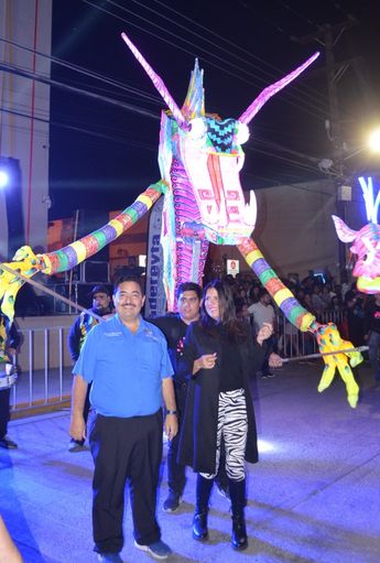 DESFILE ALEBRIJES