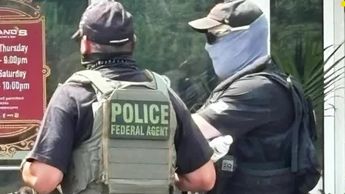 Inmigrantes en EU usan aplicaciones para alertar presencia del ICE