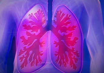 ¡Mal diagnóstico! Tratan a la mujer contra tuberculosis... tenía un condón en el pulmón