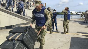 Marina asegura 1.2 toneladas de presunta cocaína en costas de Oaxaca; hay seis detenidos | Cortesía