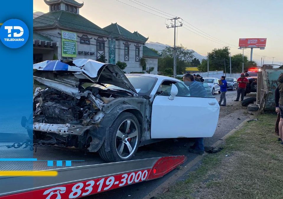 Automovilista choca contra camión de carga en Carretera Nacional en Monterrey. | Pamela Villanueva