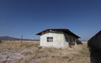 Construcción con tres habitaciones llamada 'La carnicería' / Especial