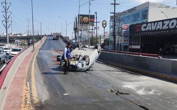 Accidente en av. Eugenio Garza Sada / Francisco Zúñiga Esquivel