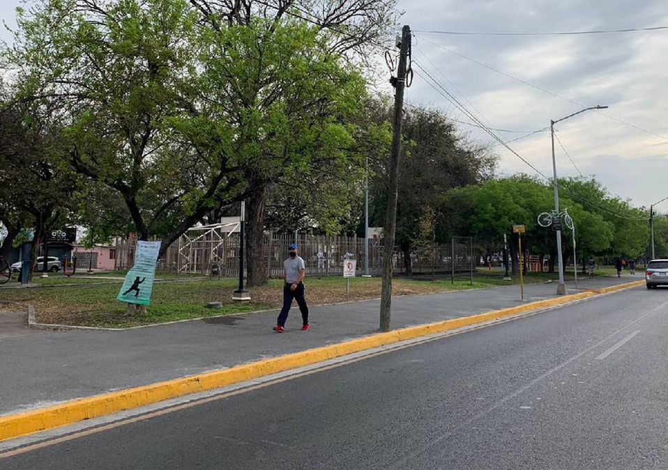 Ciudadanos aprovechan asueto para realizar actividades al aire libre. / Pedro Delgado