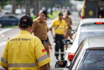 La propuesta contempla sanciones para motociclistas que circulen sin utilizar casco.
