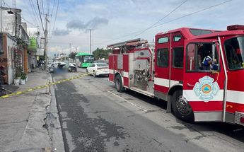 El accidente fue atendido por agentes ministeriales y peritos de la Fiscalía de Nuevo León. | Fabricio Gallegos