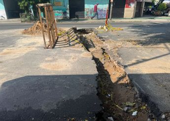El socavón ha incrementado su tamaño debido a las lluvias recientes en Guadalajara