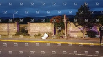 Martín y su pareja caminaron hacia una gasolinera, posteriormente ella regresó sola con el otro hombre para pedir ayuda.