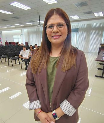 La rectora Aleida López Barrón señalo que 'nadie se queda sin estudiar' siendo el lema de la UPRA. \ Daniel Santiago