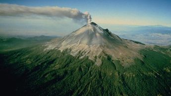 Una columna de ceniza sobre la cima del Popocatépetl sorprendió a los habitantes de Puebla el 21 de diciembre de 1994 | Cenapred