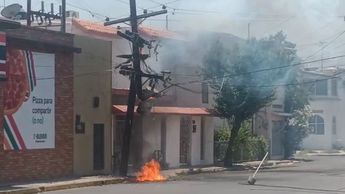 De momento varias cuadras a la redonda quedaron sin el suministro de energía eléctrica. | Cortesía