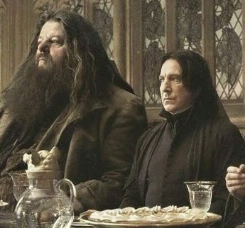 Alan Rickman (Severus Snape) y Robbie Coltrane (Hagrid), durante su participación en la saga Harry Potter / Especial