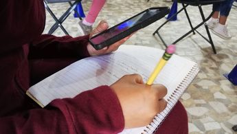 El propósito del programa es que los alumnos avancen en su proceso lector y escritor, desarrollen habilidades como la observación, comparación y orali