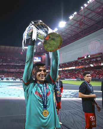 Toluca sigue con su racha ganadora de títulos oficiales. | @TolucaFC