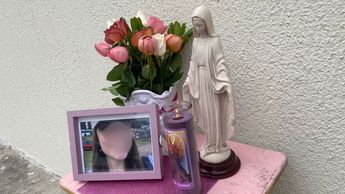 Una vecina fue quien colocó el altar.| Miranda Arias
