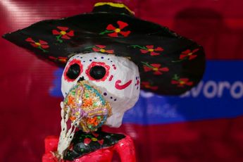 Calaveritas de amaranto cubiertas de miel y chocolate | Andrés Lobato