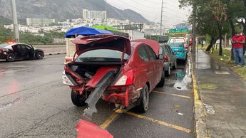 Al menos siete vehículos estuvieron involucrados en el accidente. | Erik Solheim Rocha