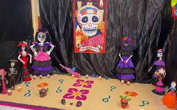 Altar de Xavier López "Chabelo" en secundaria de Monterrey | Pamela Villanueva