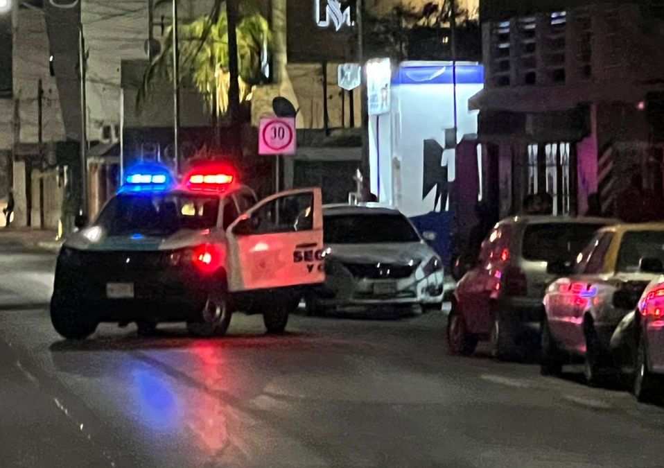 Dos hombres son asesinados dentro de negocio en Santa Catarina
