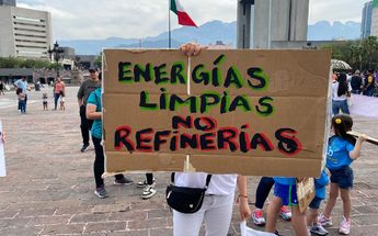 Marchan para exigir aire limpio en NL | Kevin Recio