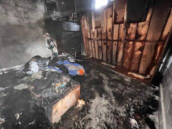 El domicilio presentó graves afectaciones tras el incendio. | Cortesía