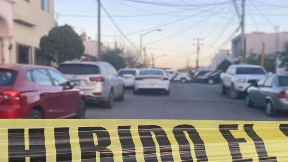 Matan a balazos a hombre afuera de casa en Santa Catarina